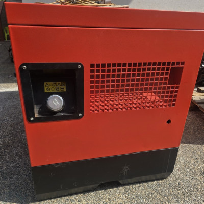 GRUPPO ELETTROGENO INSONOR TRIFASE DA 16 KVA USATO